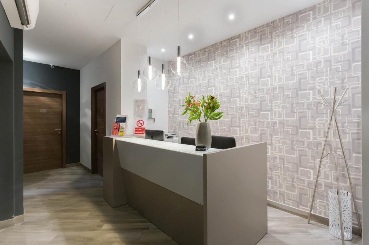 Aparthotel Durini Milano Exteriör bild